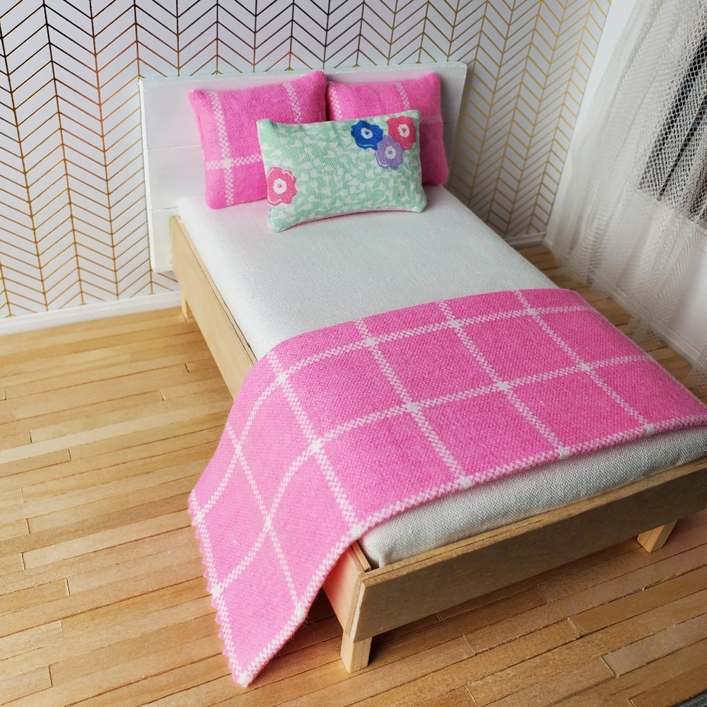 Miniature Dollhouse Pink and White Plaid Throw Blanket Pillow Set 1:12 Scale